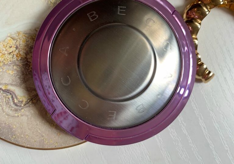 Becca shimmering skin perfector Lilac Geode