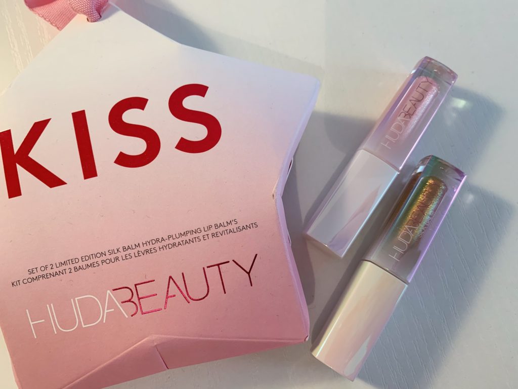 Huda Beauty Kiss Gift set